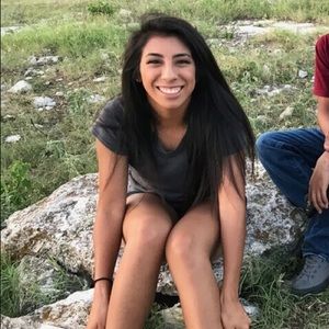 Meet your Posher, Lexie